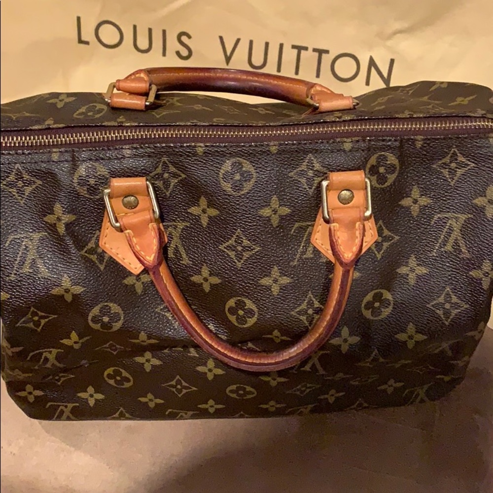 Authentic louis vuitton speedy 30 monogram